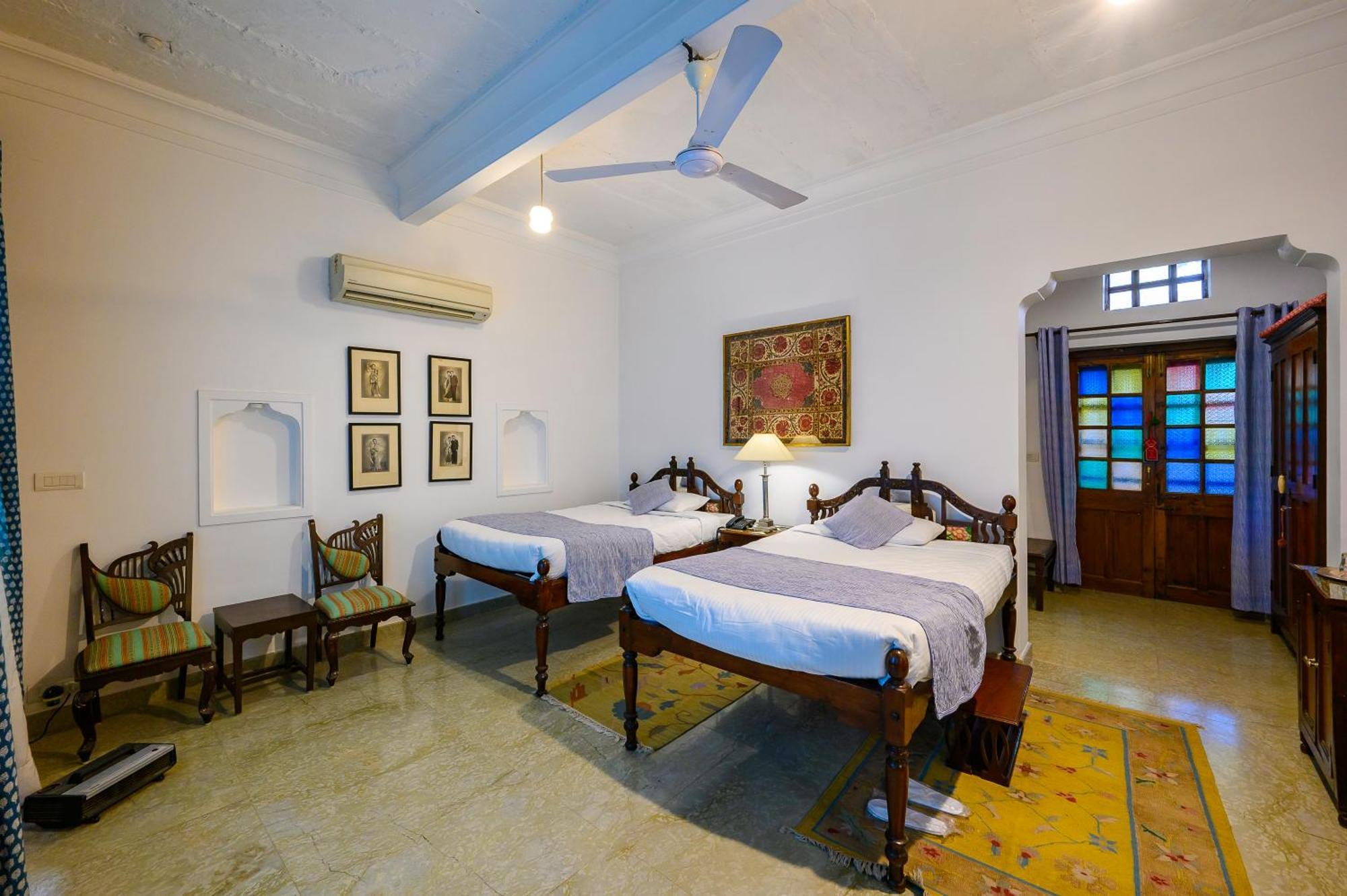 Hotel Neemrana'S - Deo Bagh Gválijar Exteriér fotografie